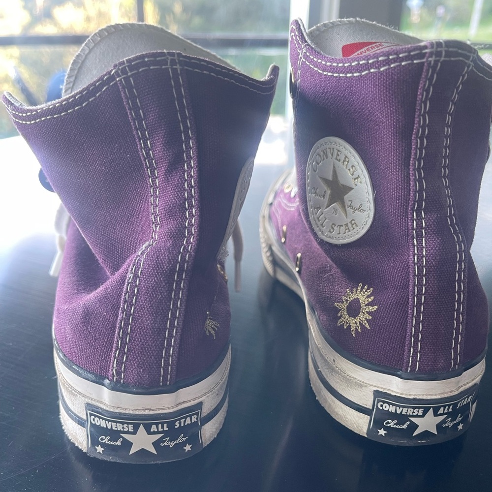 Converse Luck Charm  70 High “Luck Charm”sneakers in Orchid Abyss colorway.